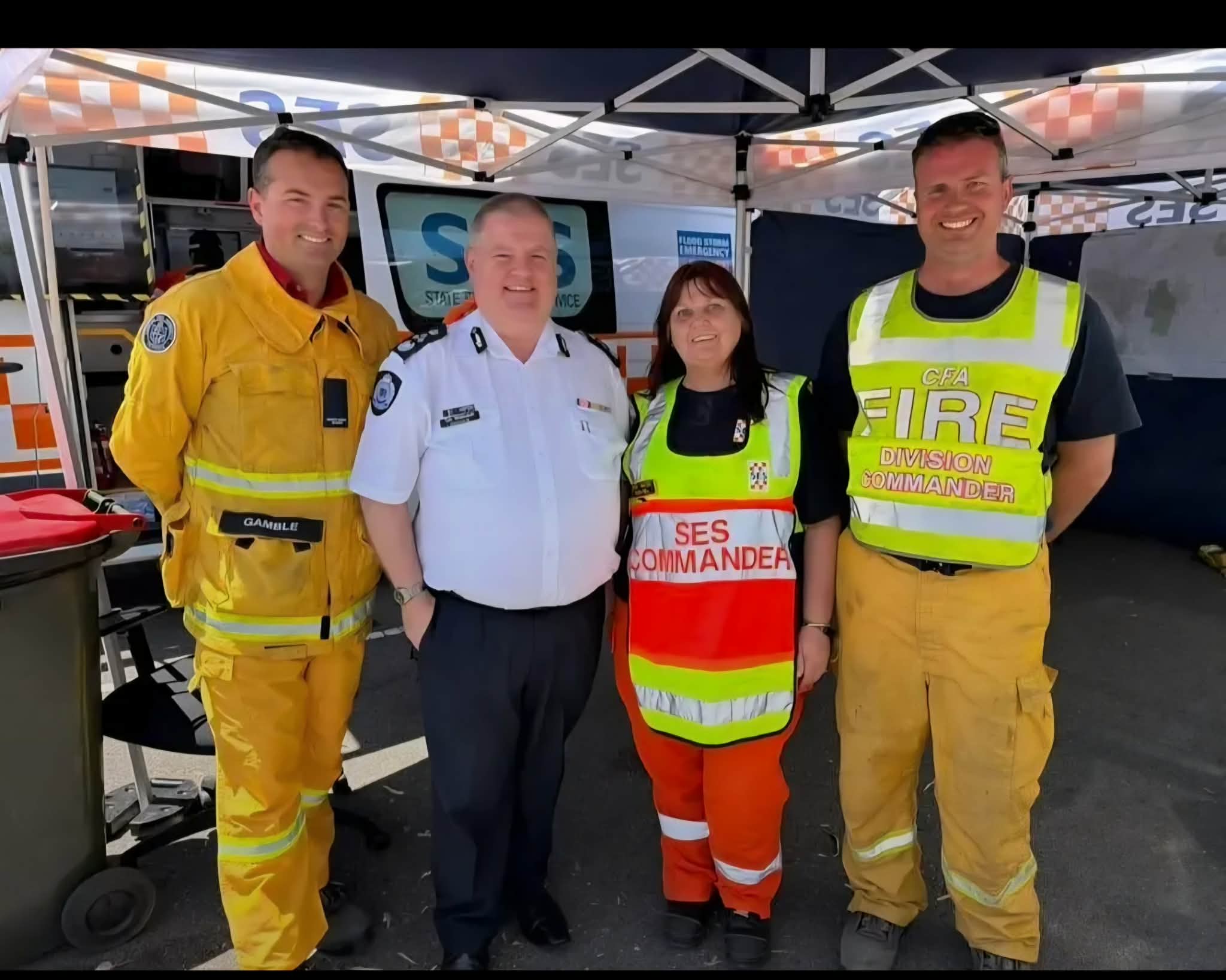 SES Commander, CFA Division Commander and crew at the Ravenswood staging area.